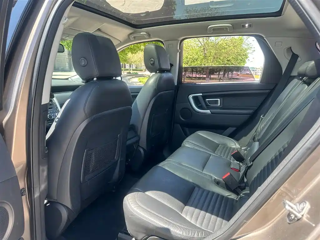 Land Rover Discovery Sport 2015 — фото 8