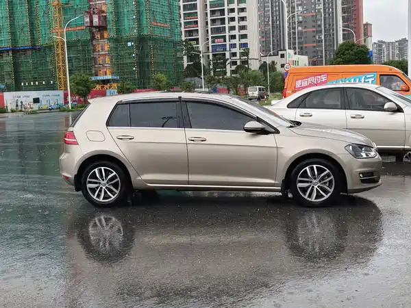 Volkswagen Golf 2016