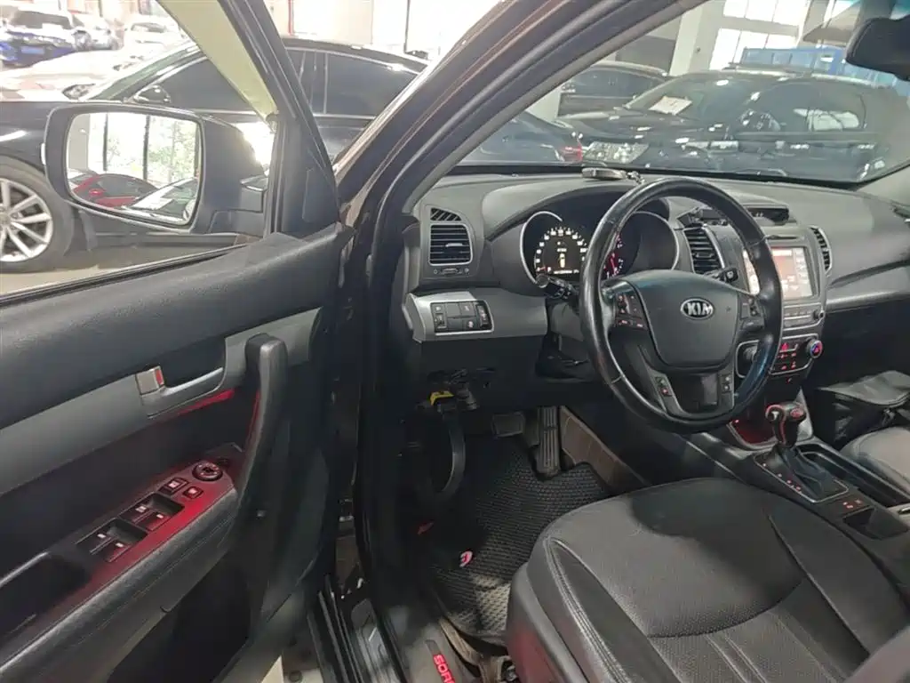 Kia Sorento 2015 — фото 16