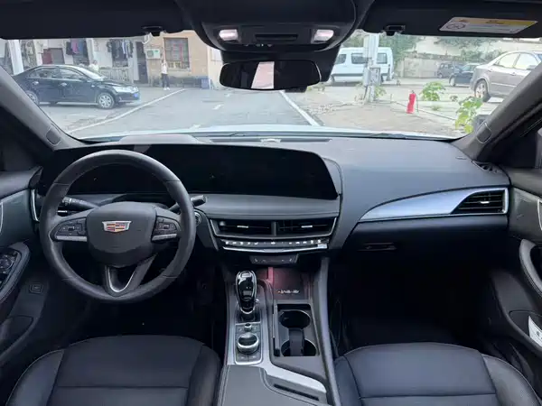 Cadillac CT5 2024