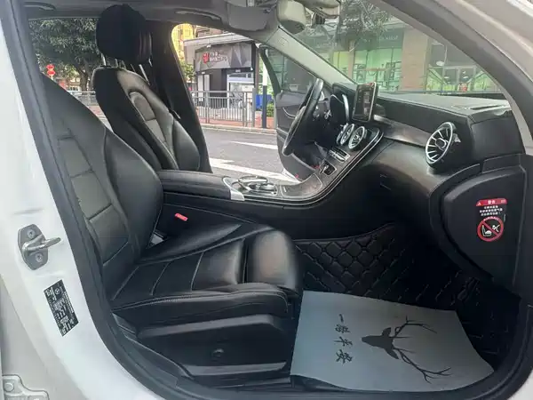 Mercedes-Benz C-Class 2018