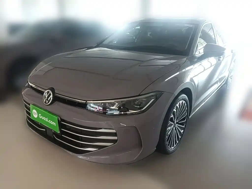 Volkswagen Passat 2024