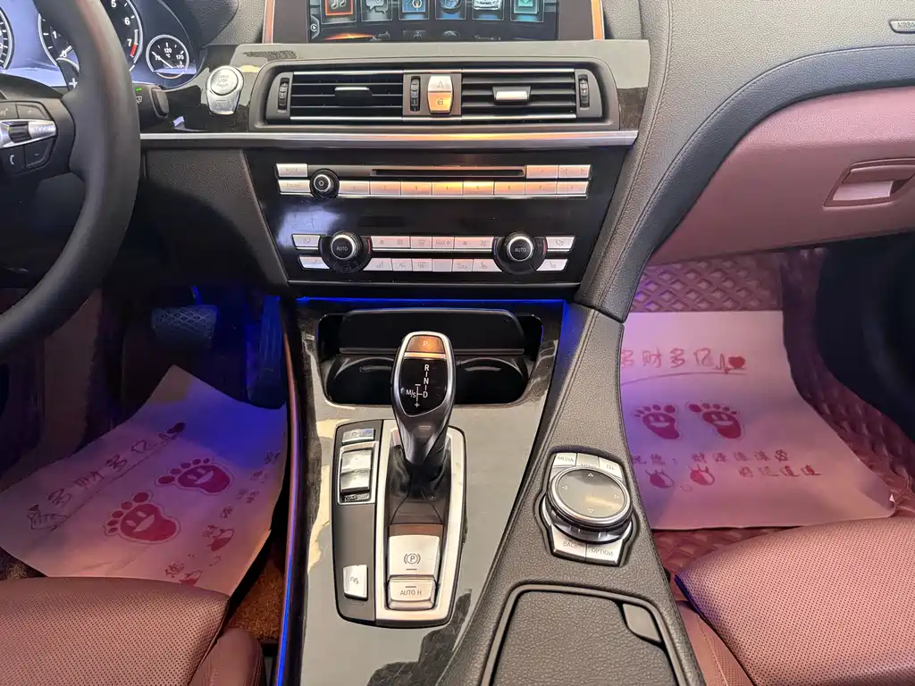 BMW 6 Series 2015 — фото 10