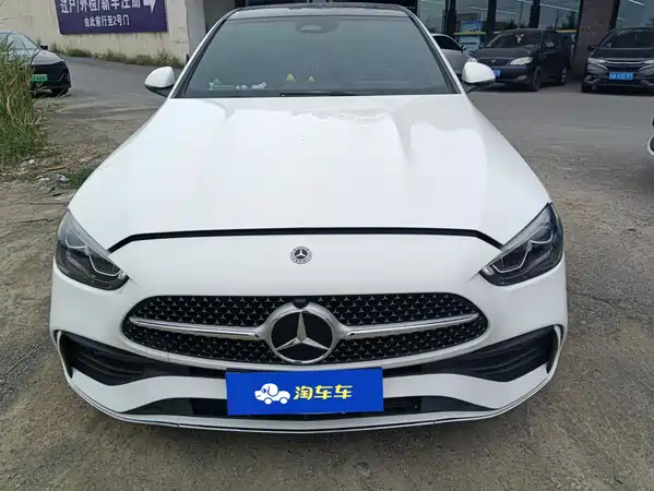 Mercedes-Benz C-Class 2024