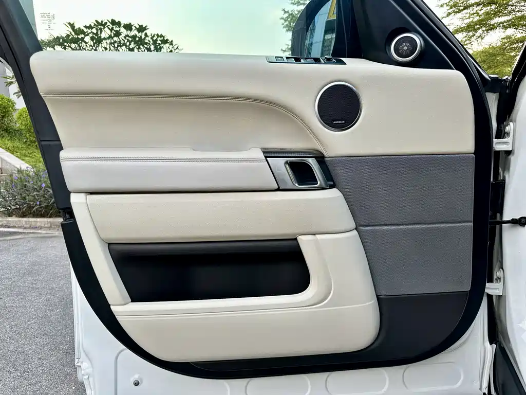 Land Rover Range Rover Sport 2014 — фото 15