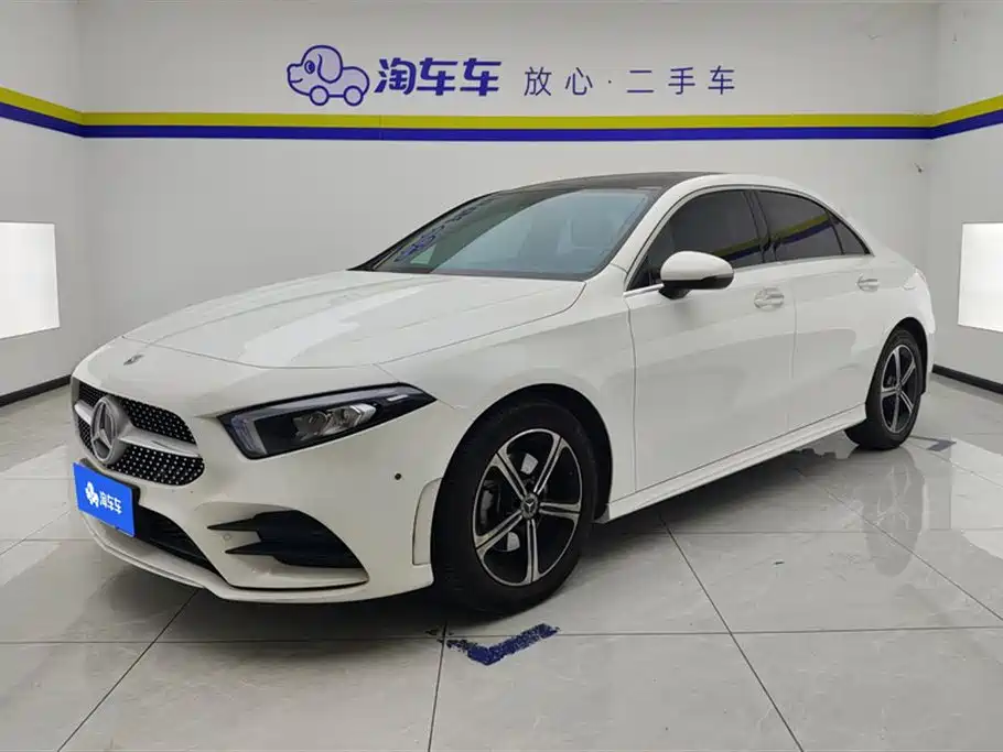 Mercedes-Benz A-Class 2022 — фото 1