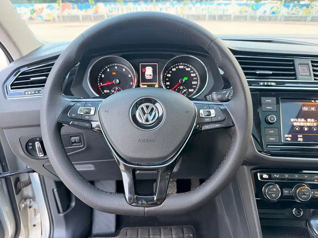 Volkswagen Tiguan L 2019