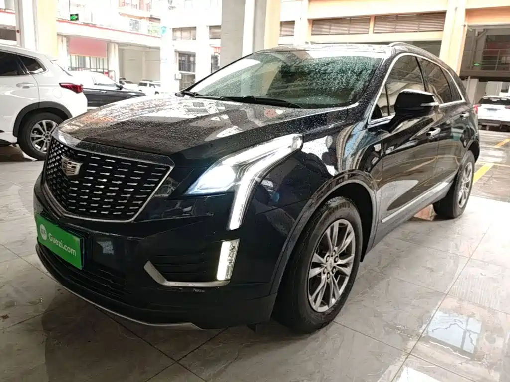 Cadillac XT5 2021 — фото 2