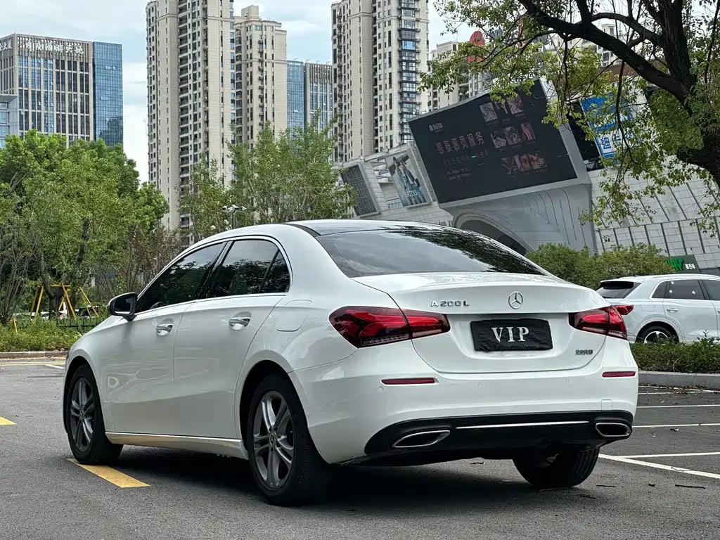 Mercedes-Benz A-Class 2019 — фото 17