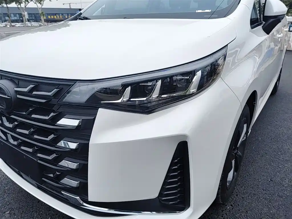 GAC Motor Trumpchi M6 2024 — фото 24