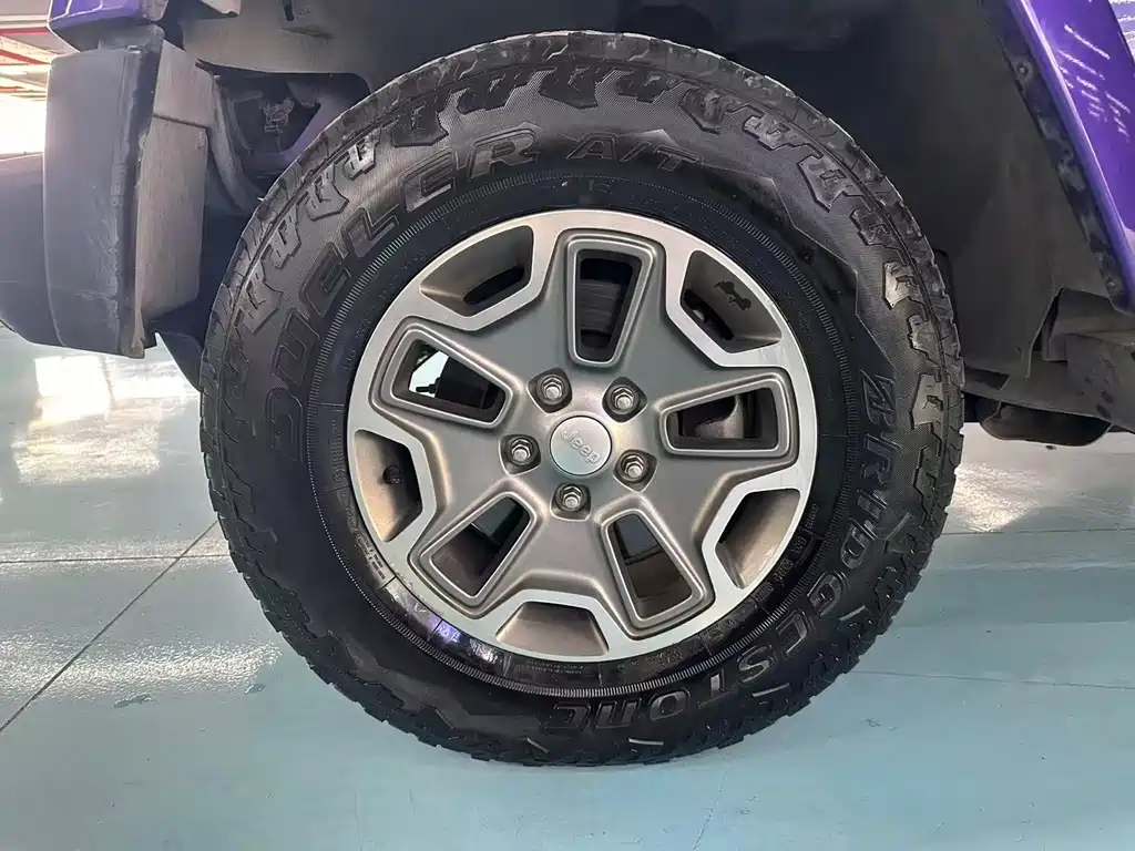 Jeep Wrangler 2018 — фото 14