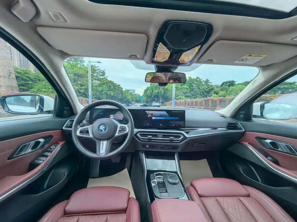 BMW i3 2023 — фото 6