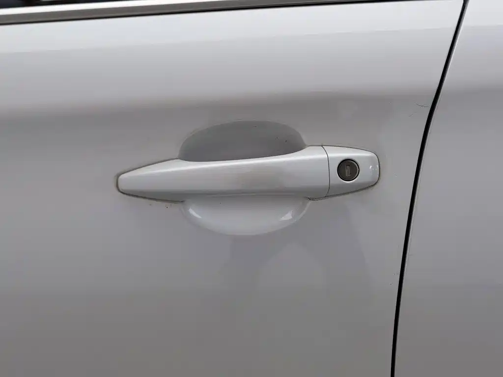 Citroën C4L 2016 — фото 18