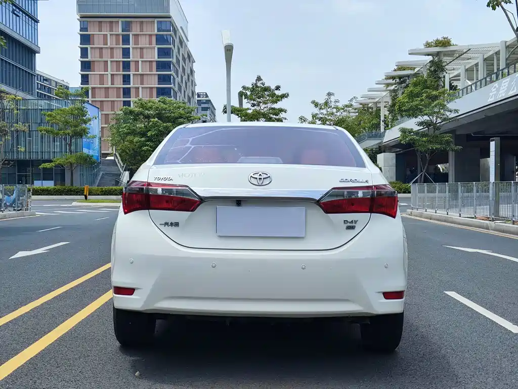 Toyota Corolla 2017 — фото 5