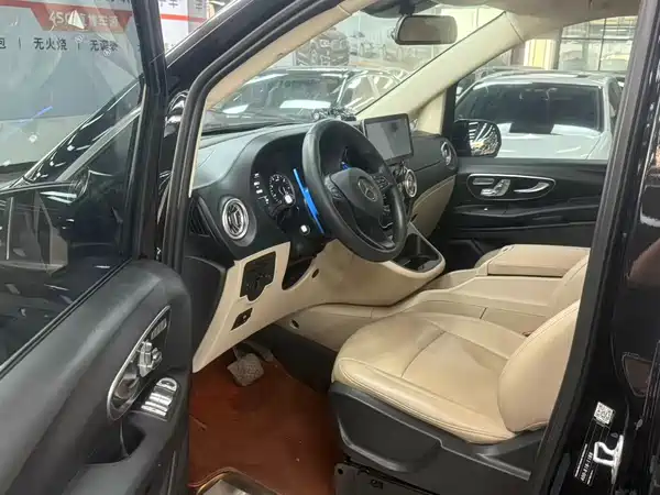 Mercedes-Benz Vito 2021