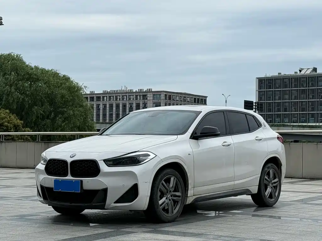 BMW X2 2023
