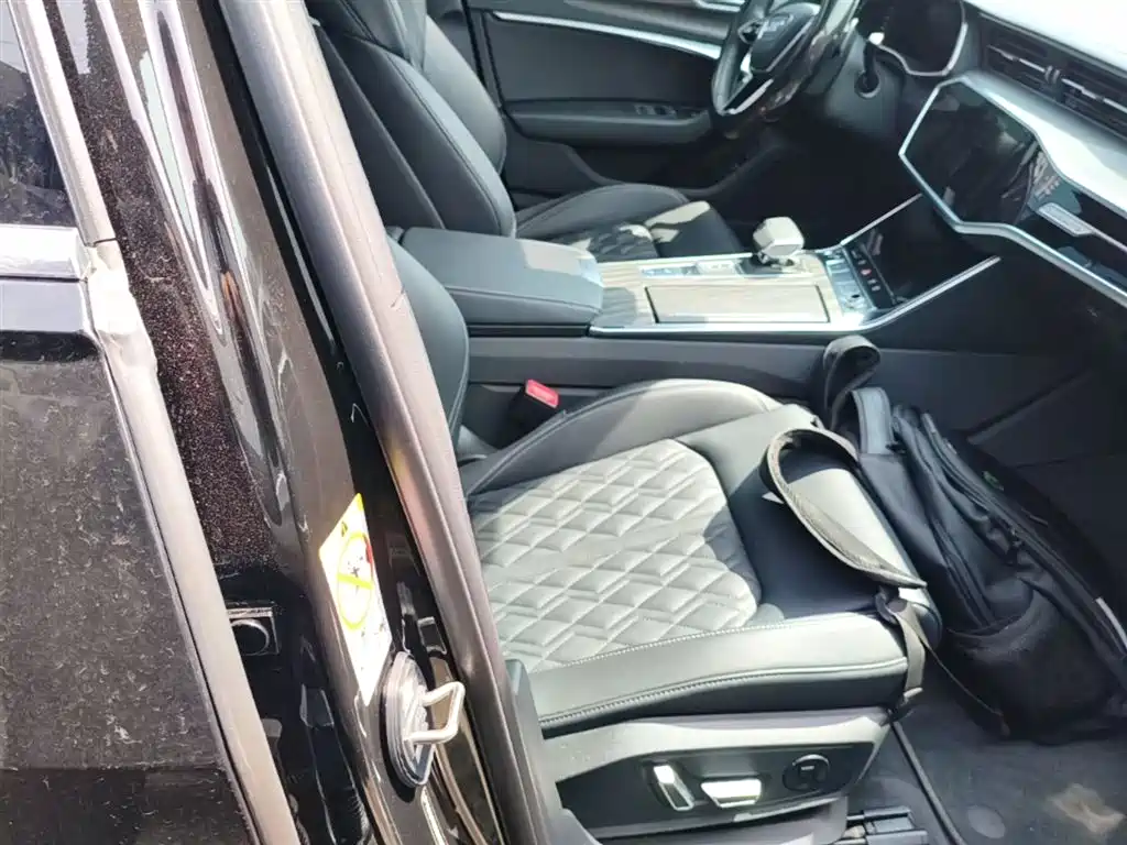 Audi A6L 2025 — фото 25
