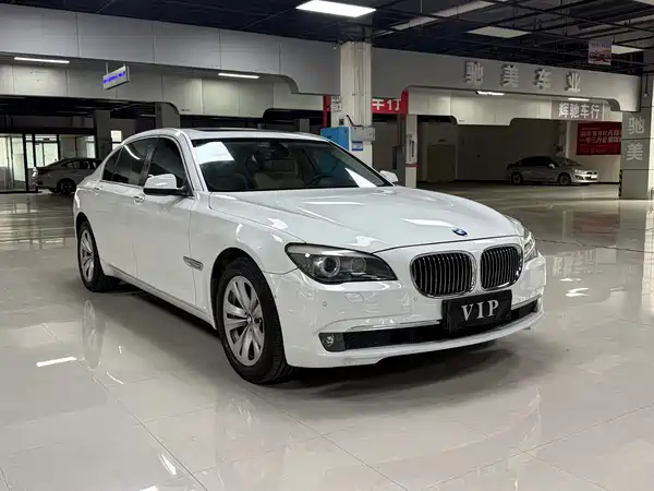 BMW 7 Series 2011