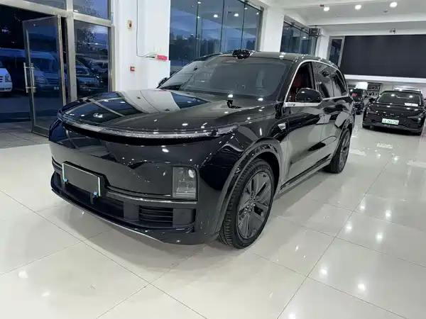 Li Auto L7 2025