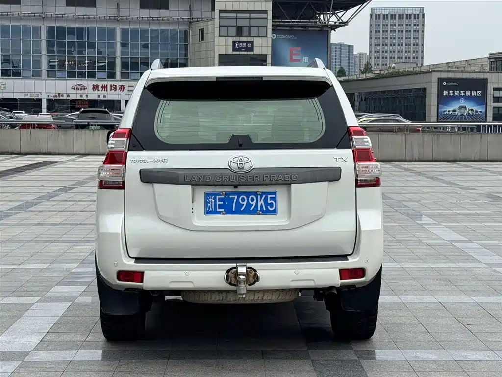 Toyota Prado 2016 — фото 17