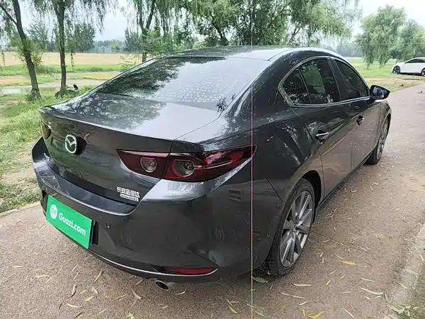 Mazda 3 Axela 2020