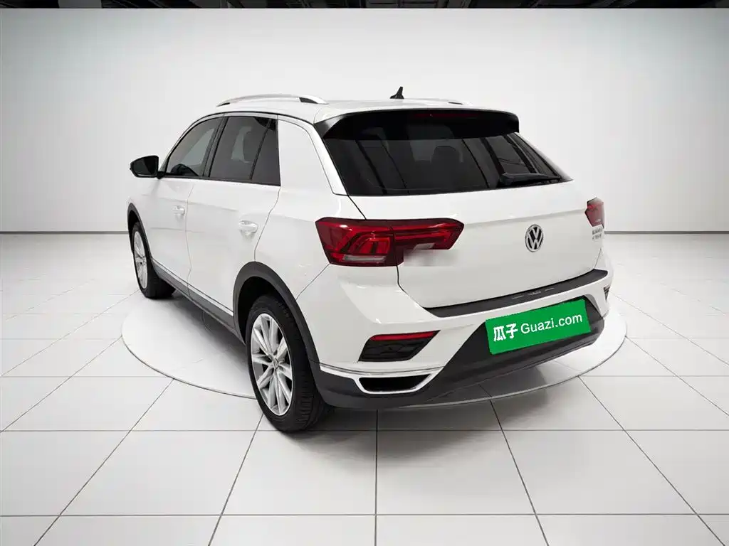Volkswagen T-Roc 2019 — фото 4