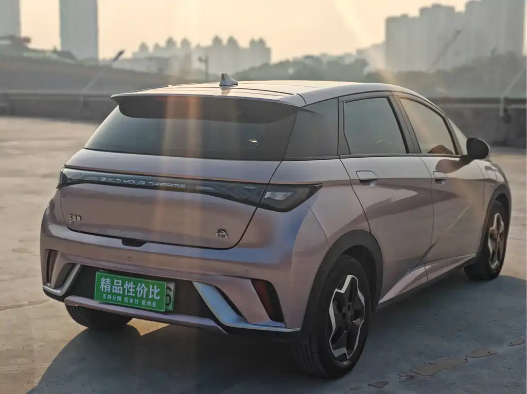 BYD Dolphin 2023