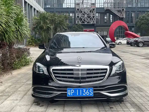 Mercedes-Benz S-Class 2009