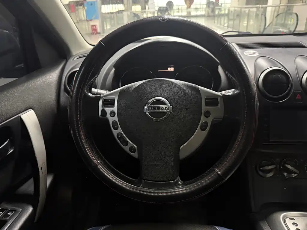 Nissan Qashqai 2015 — фото 10