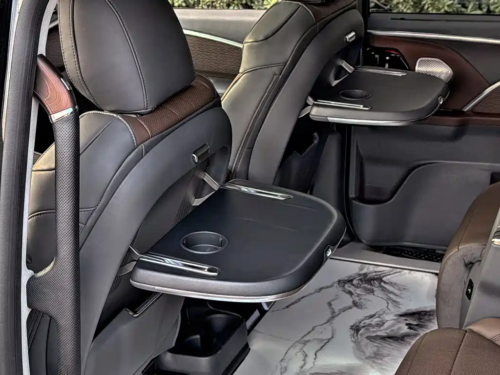 Toyota Sienna — фото 15