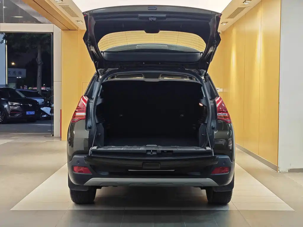 Peugeot 3008 2015 — фото 28