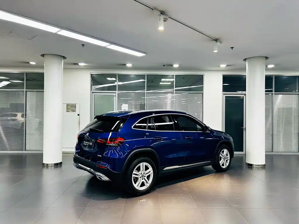 Mercedes-Benz GLA 2024 — фото 4