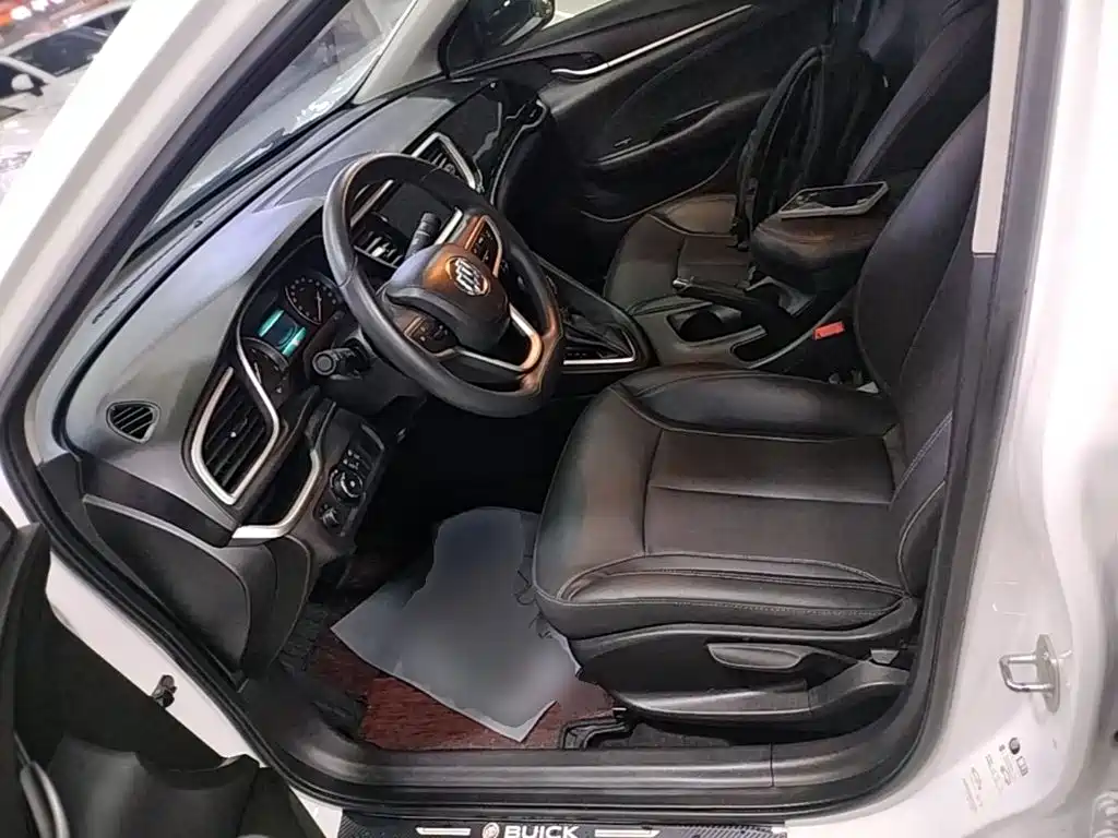Buick Excelle 2021 — фото 15