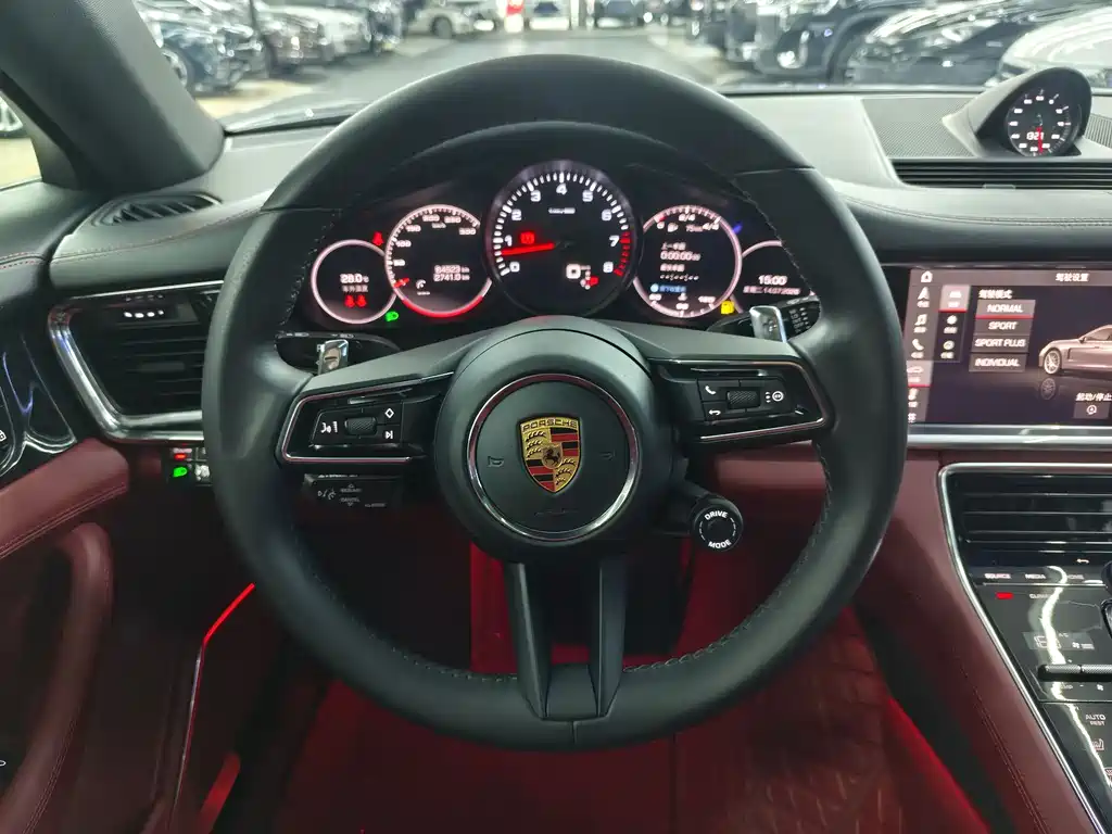 Porsche Panamera 2021 — фото 10