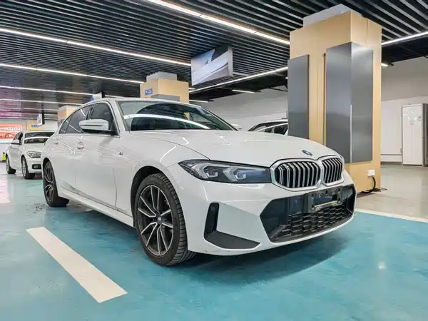 BMW 3 Series 2023