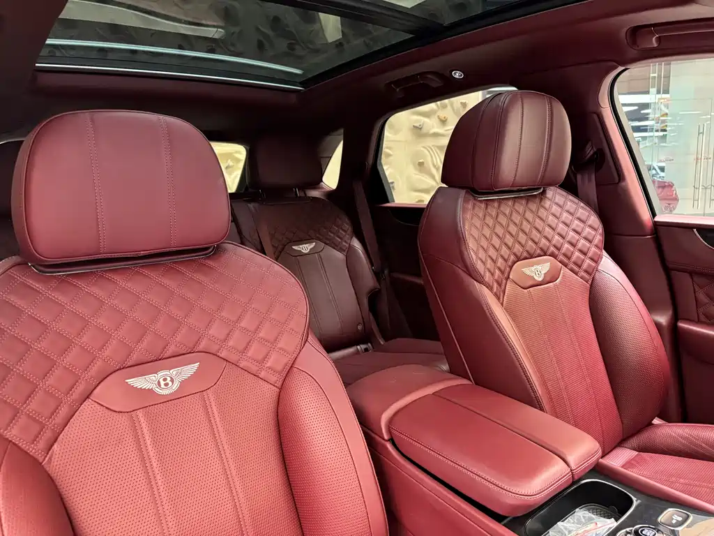 Bentley Bentayga 2022 — фото 19