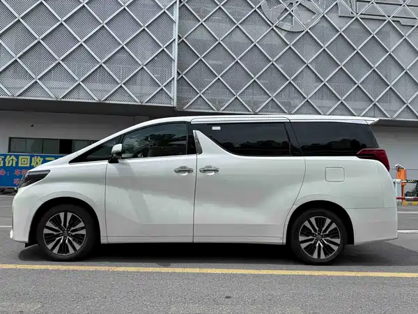 Toyota Alphard 2018