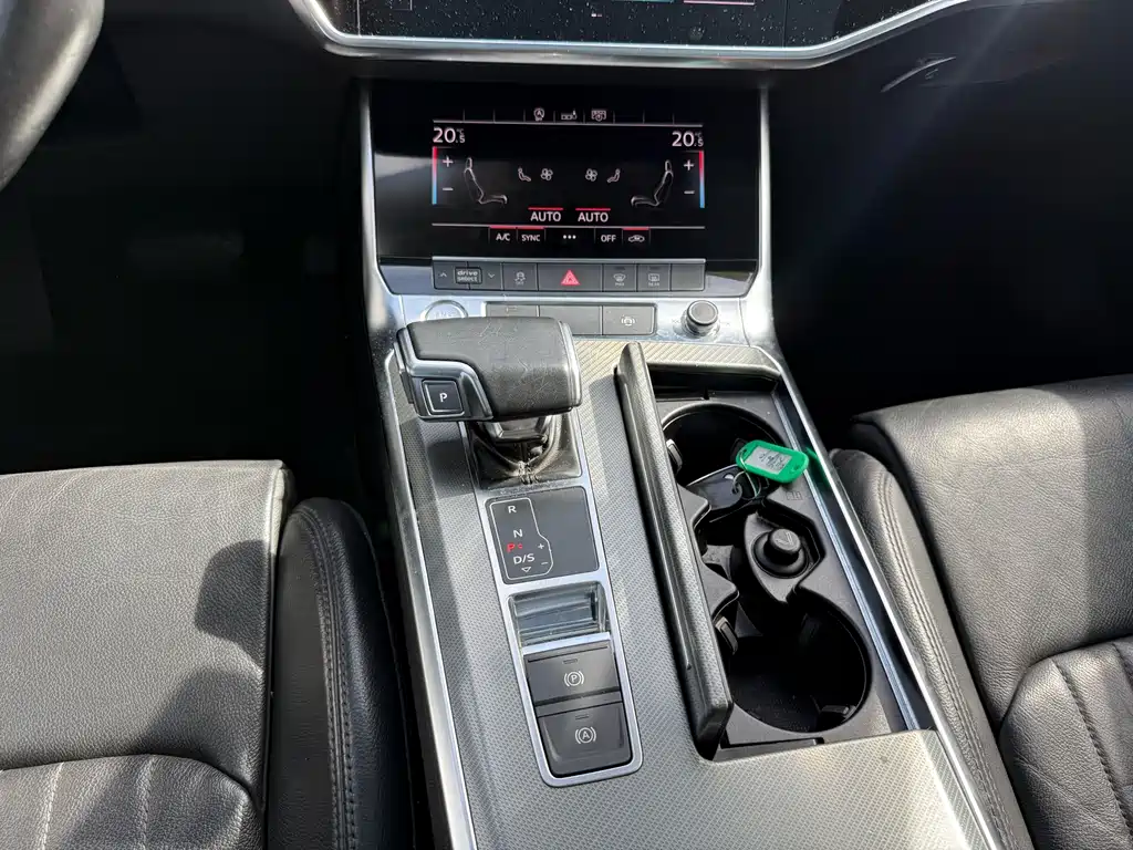 Audi A6L 2020 — фото 10