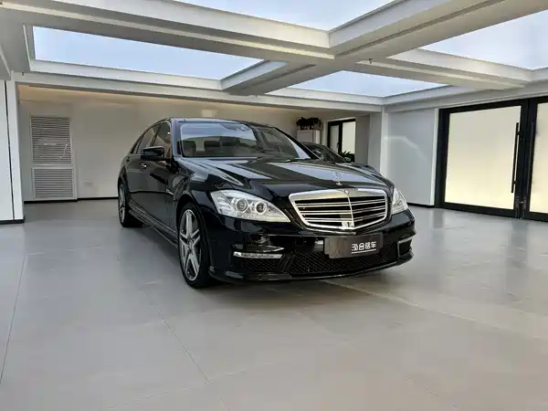Mercedes-Benz S-Class AMG 2010