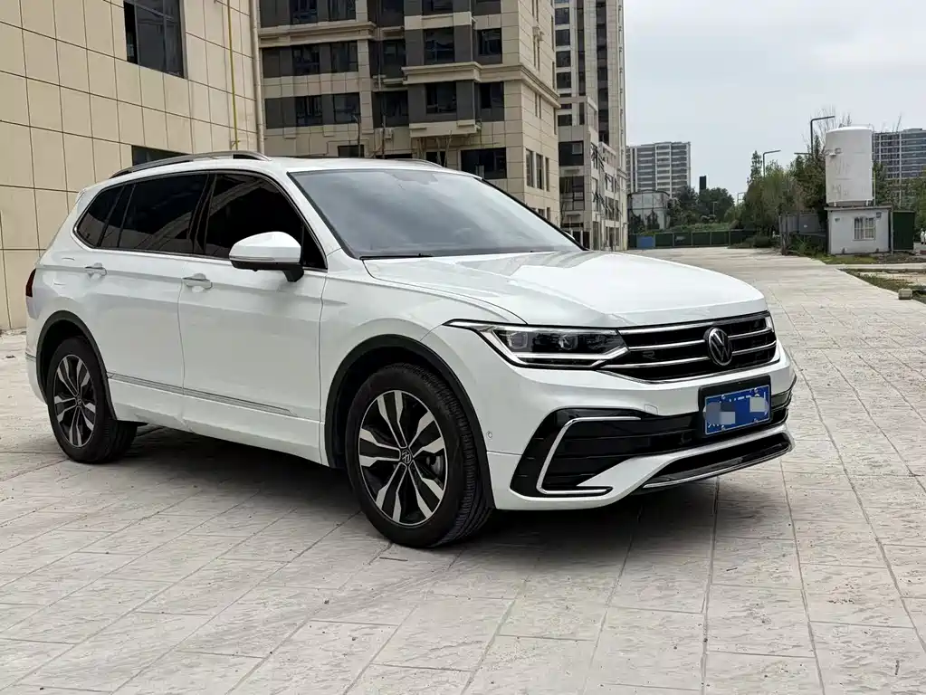 Volkswagen Tiguan L 2024