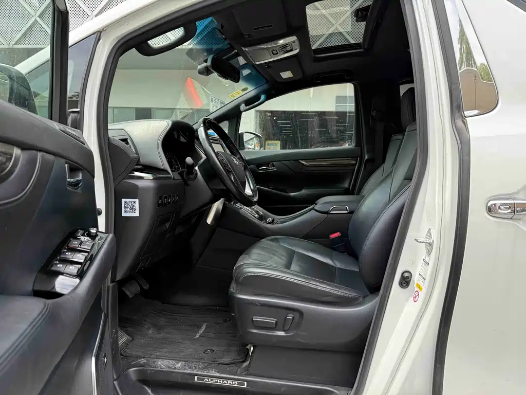 Toyota Alphard 2018 — фото 4