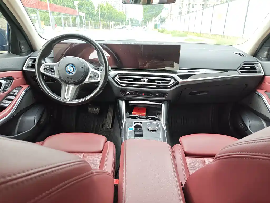 BMW i3 2023