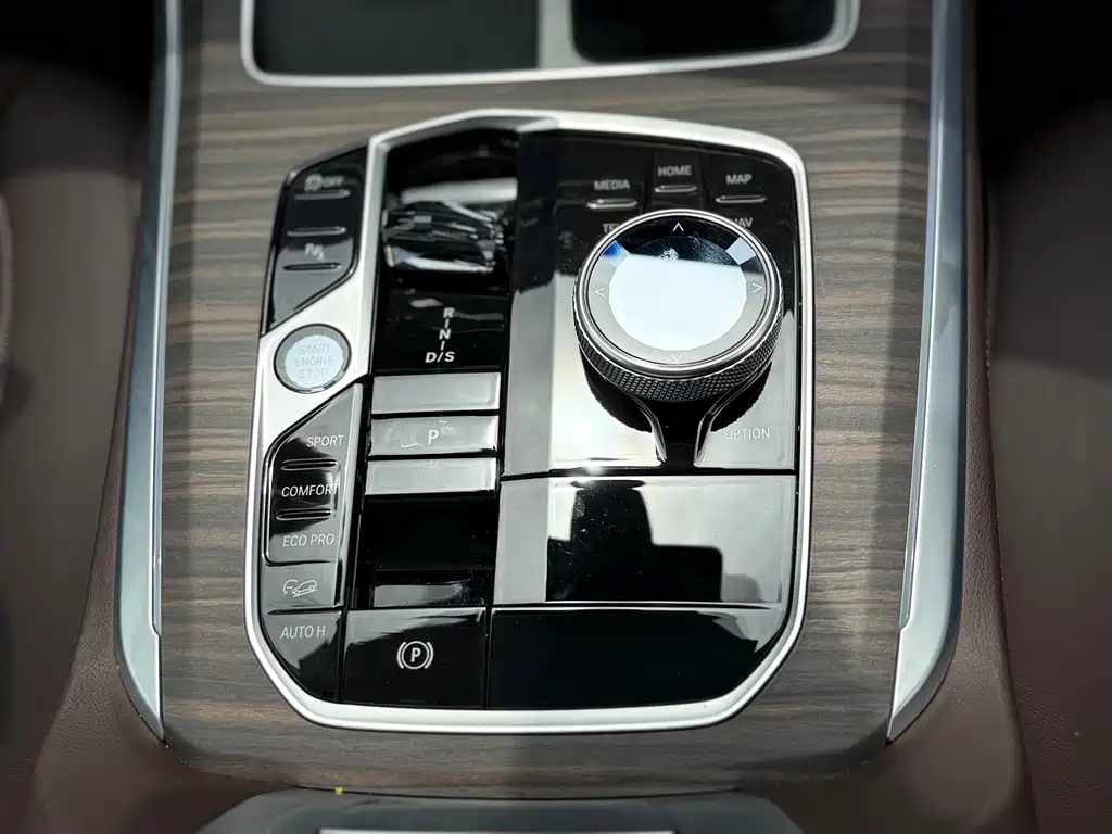 BMW X5 2025 — фото 14