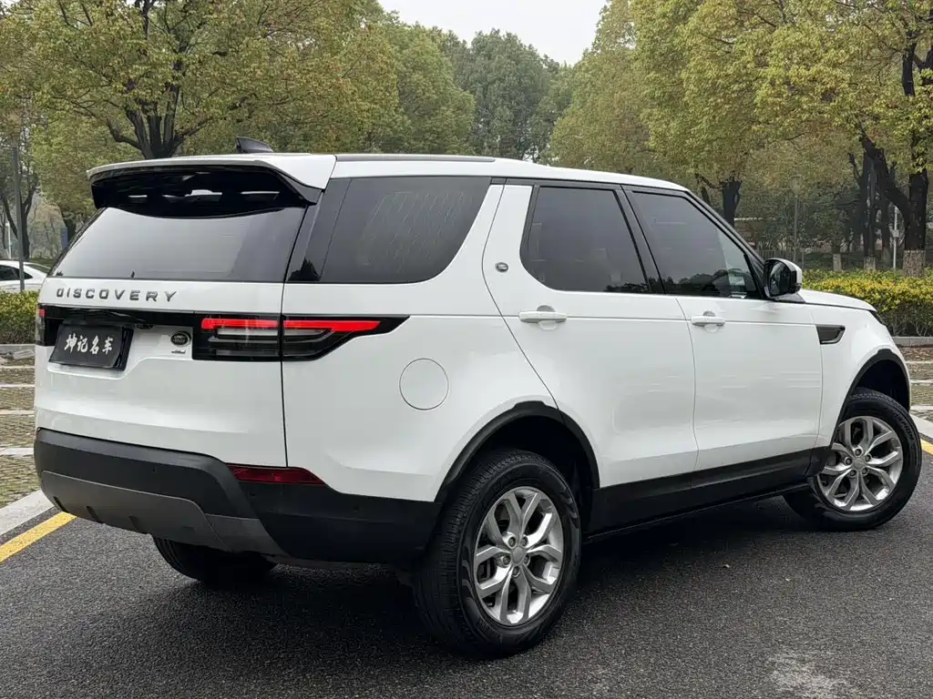Land Rover Discovery 2019 — фото 15