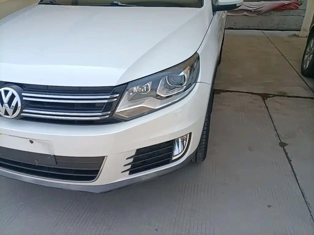 Volkswagen Tiguan 2015 — фото 24