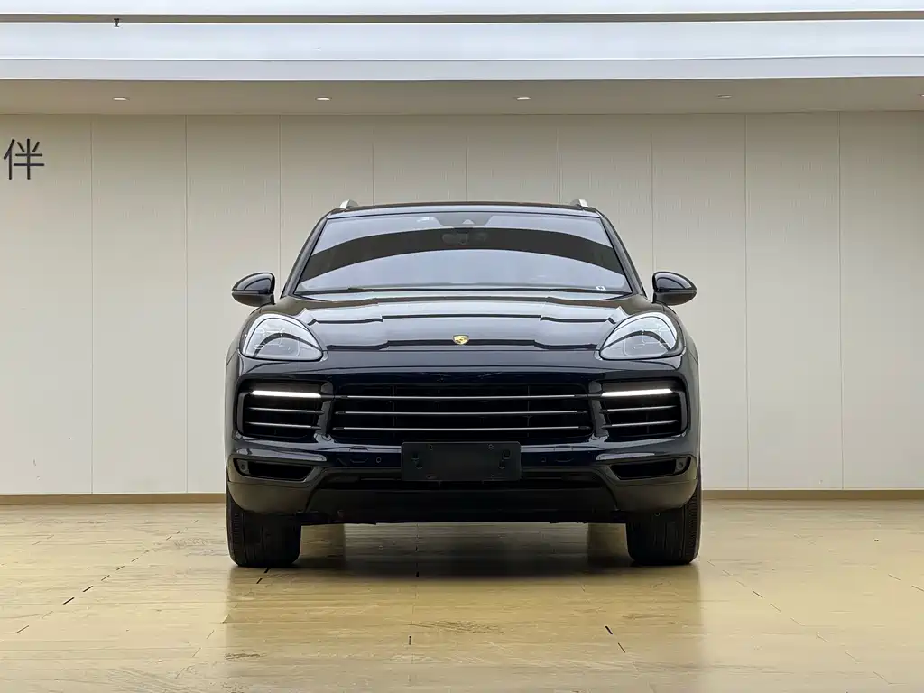 Porsche Cayenne 2018 — фото 2