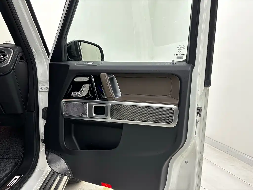 Mercedes-Benz G-Class 2021 — фото 24