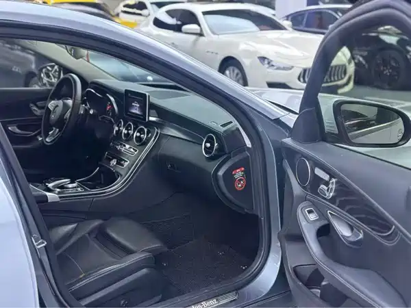 Mercedes-Benz C-Class 2018