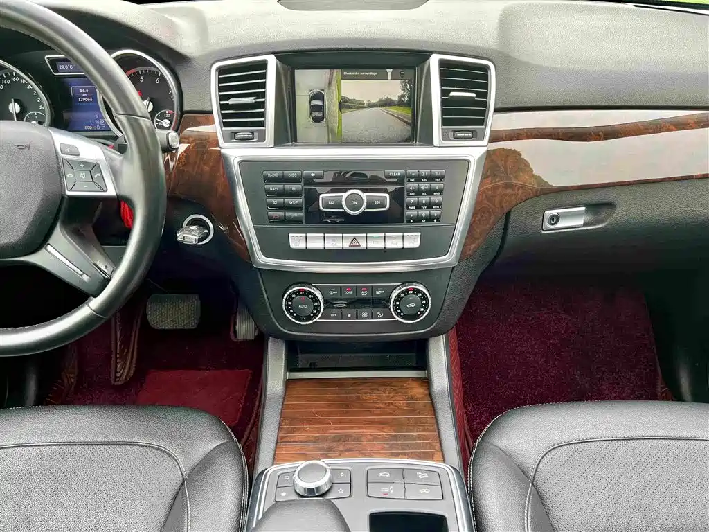 Mercedes-Benz M-Class 2014 — фото 15