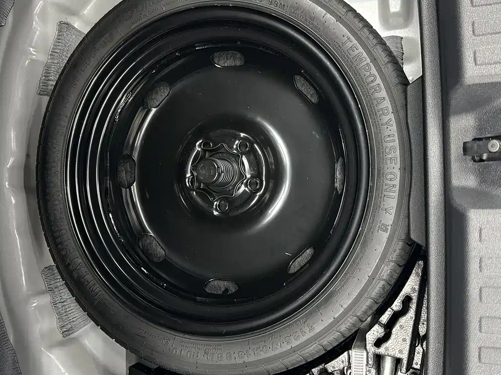 Audi A3 2023 — фото 18